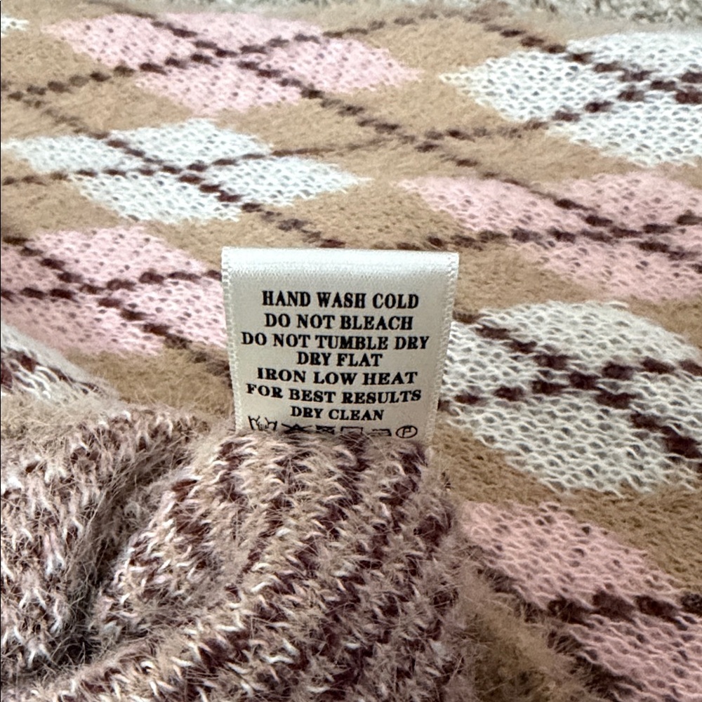 Very J Tan and Pink Argyle Cardigan - Picture 7 of 13